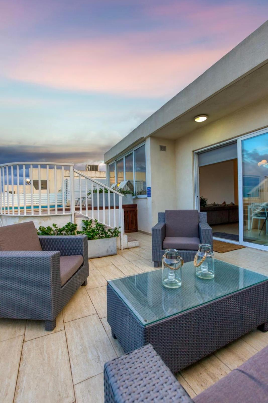Malta Pool Penthouse Apartment Is-Swieqi